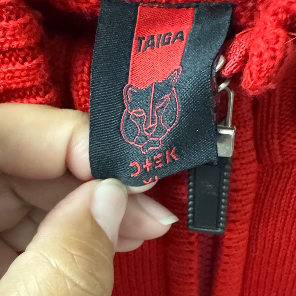 Cozy Red and Gray Zip-Up Men's Sweater - Picture 5 of 5